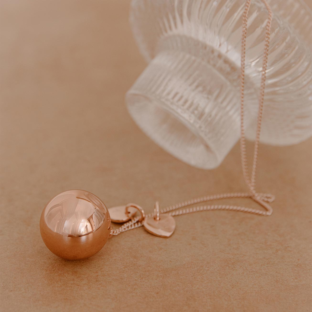 Chiama angeli Afrodite rosa