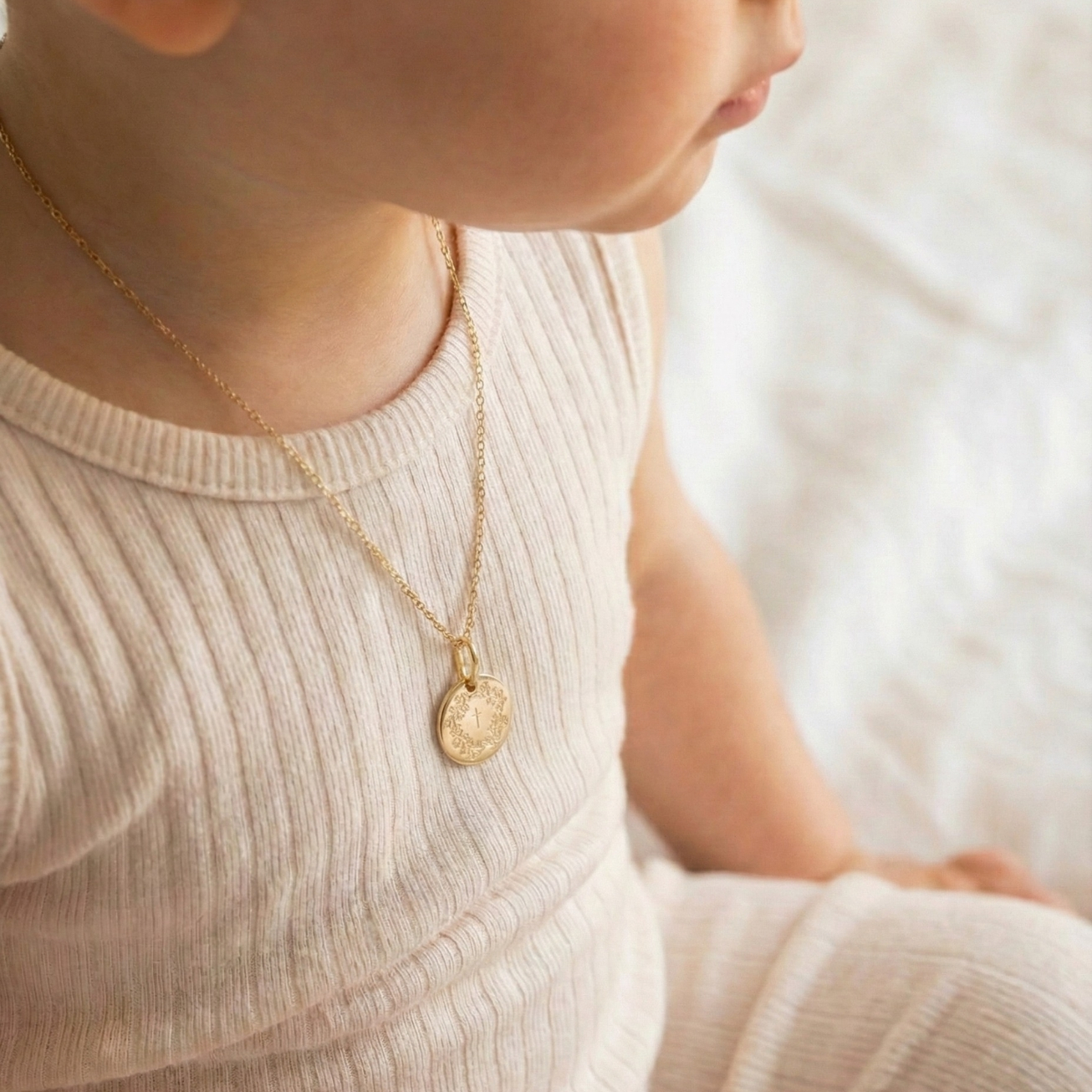 Collana battesimo Corona di fiori e croce