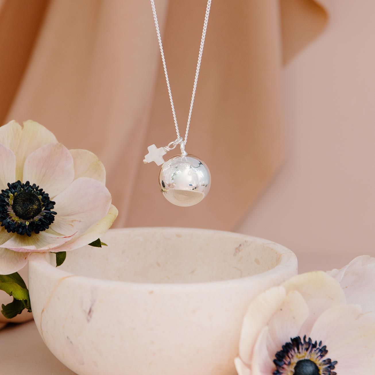 SAGA GIOIELLI® Collana Chiama Angeli Gravidanza – Bola Messicana Cuore Fiori In Acciaio