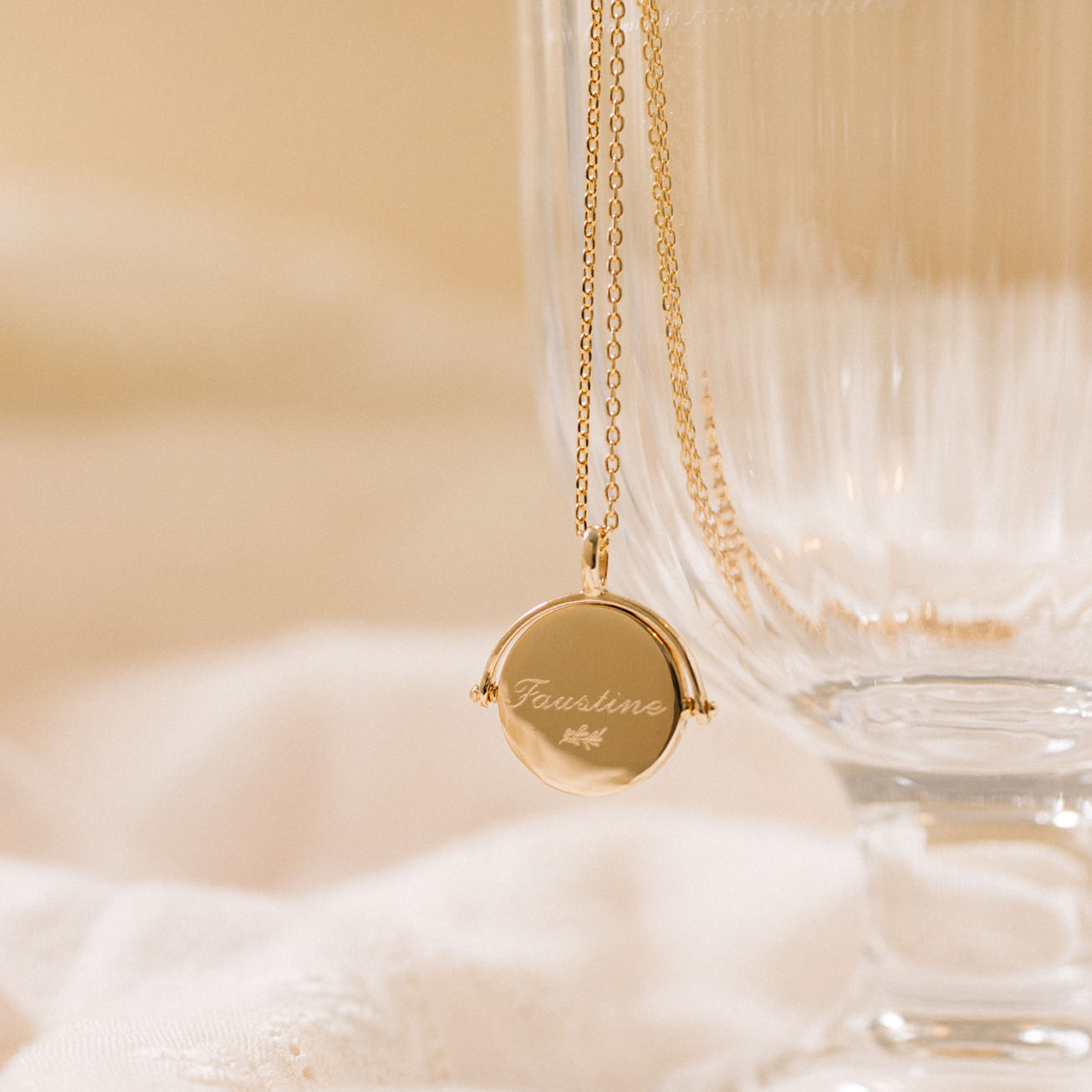 Collana personalizzata medaglia madreperla