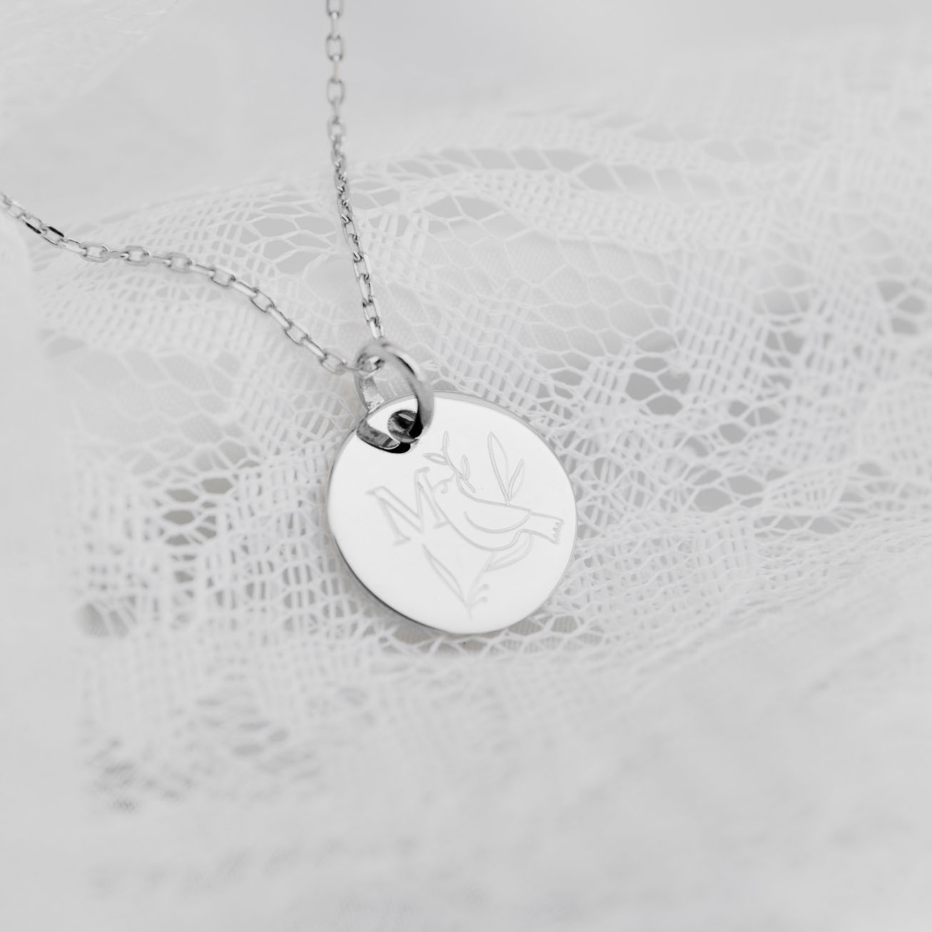 Collana battesimo colomba con iniziale argento