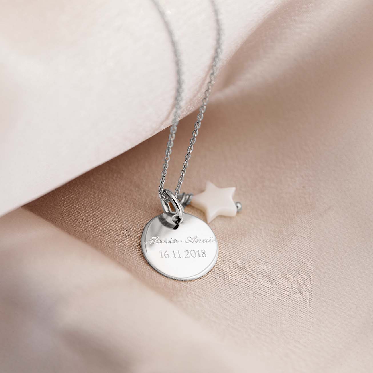 Collana battesimo personalizzata stella madreperla