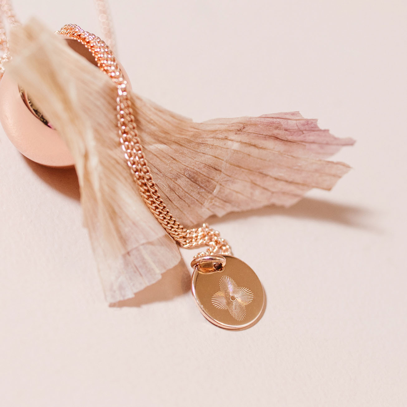 Chiama Angeli Croce Romana oro rosa