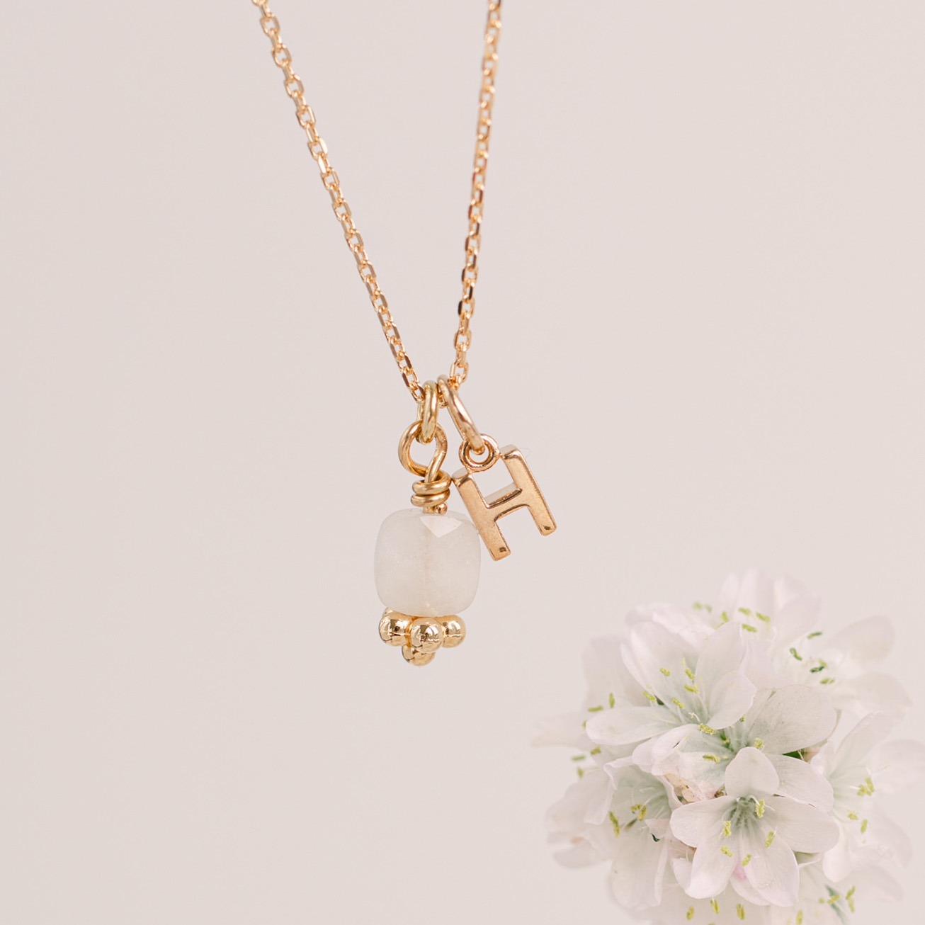 Collana personalizzata iniziale e pietra di luna o
