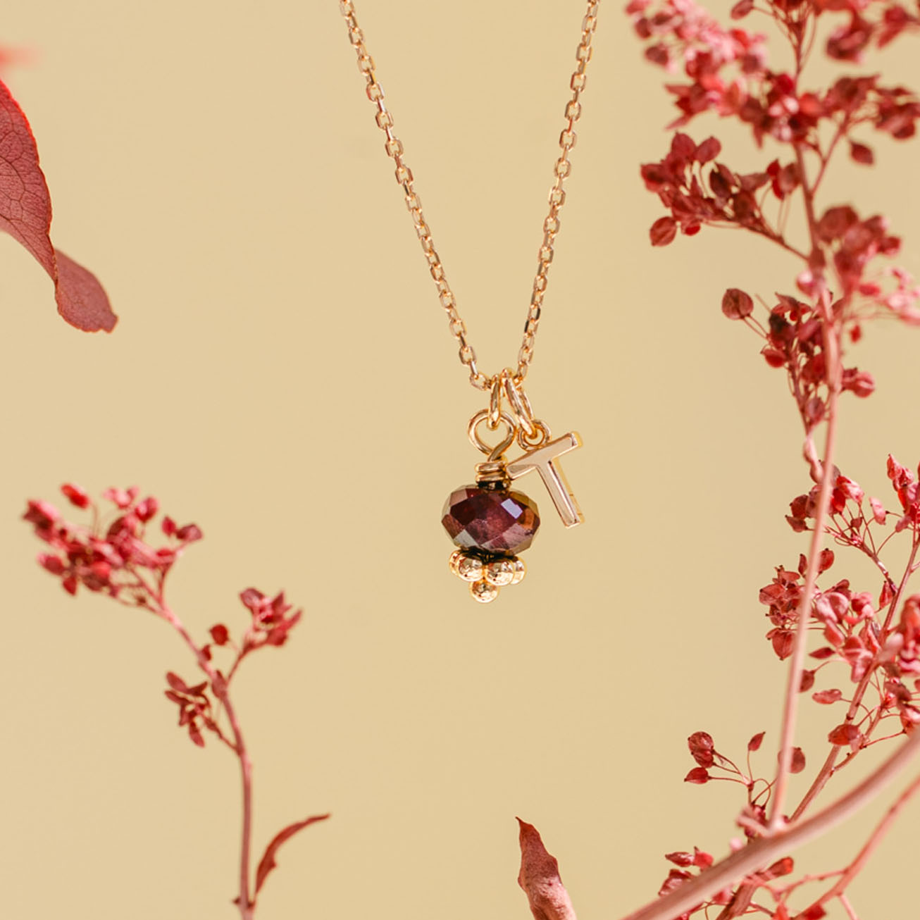 Collana personalizzata iniziale e granato oro