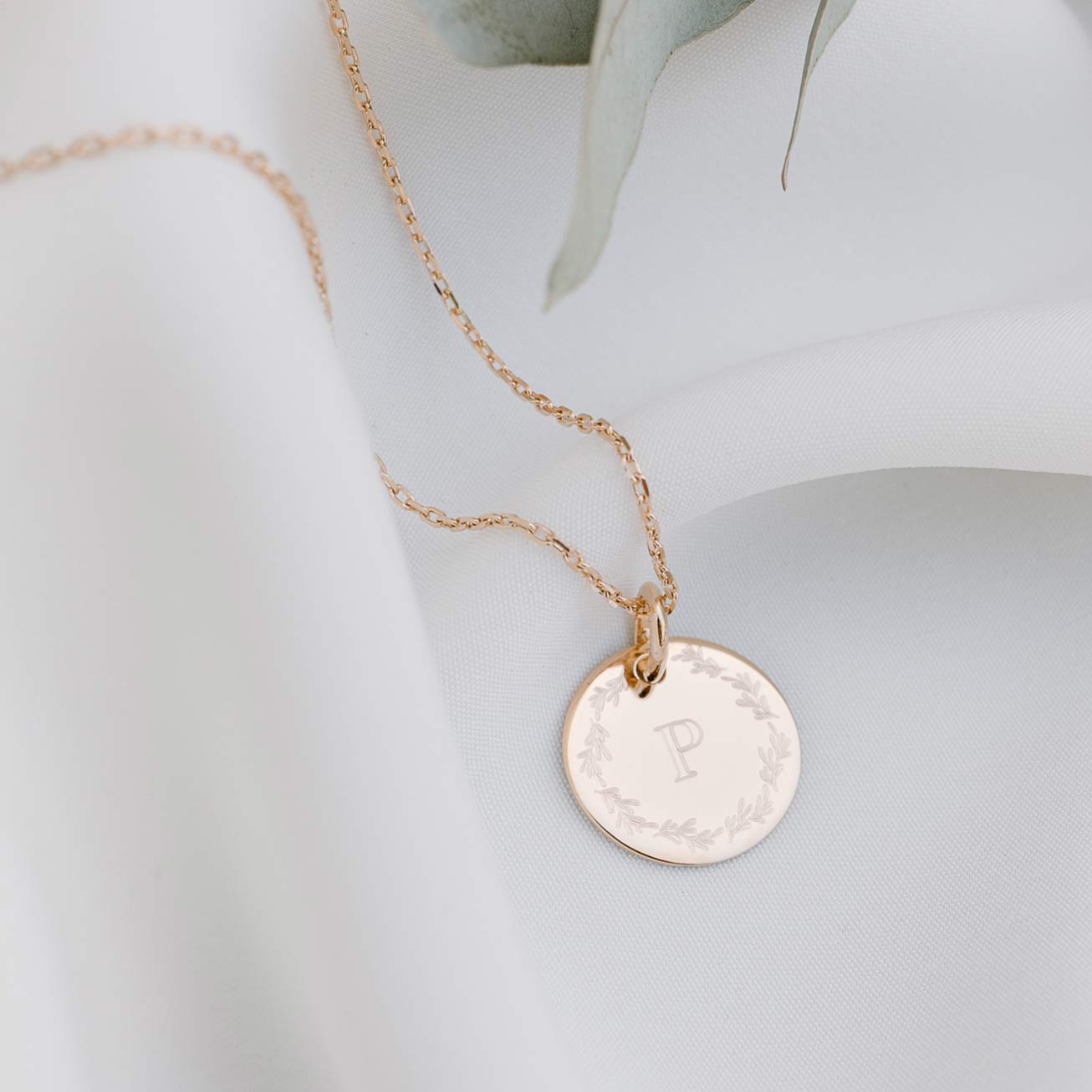 Collana bambino personalizzata corona foglie inizi