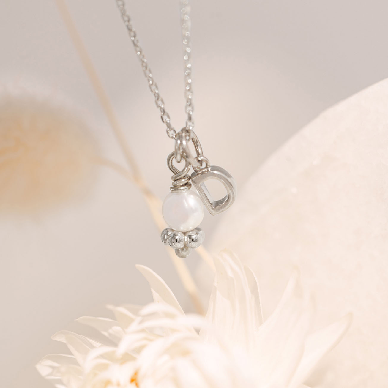 Collana iniziale perla argento massiccio