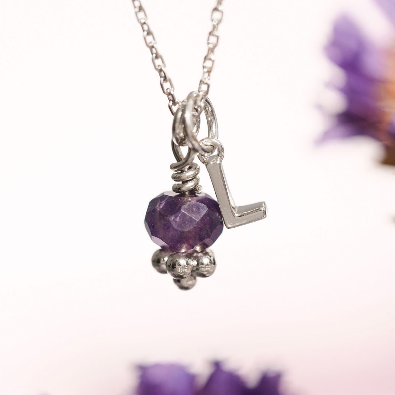 Collana iniziale argento e ametista