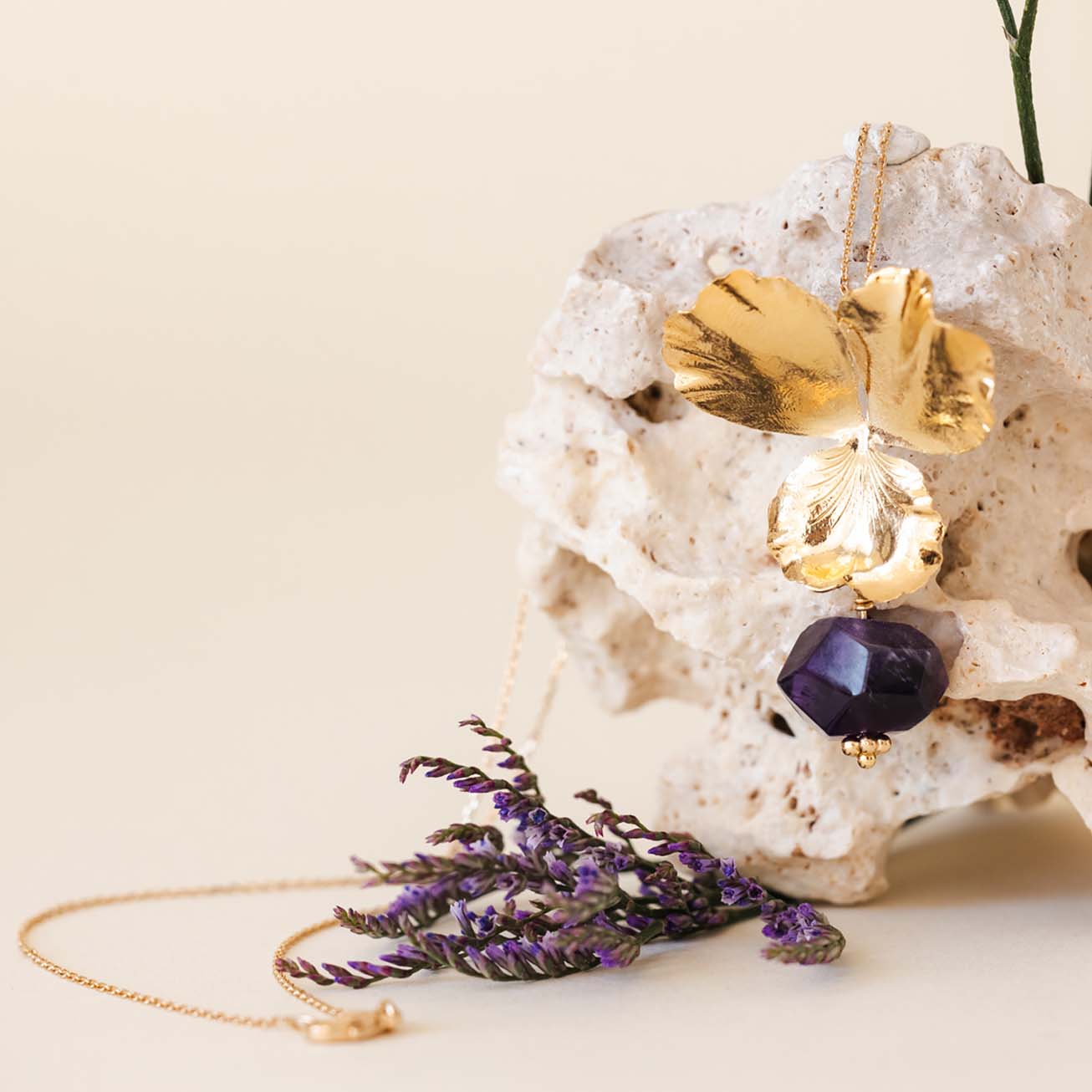 Collana viola del pensiero e ametista