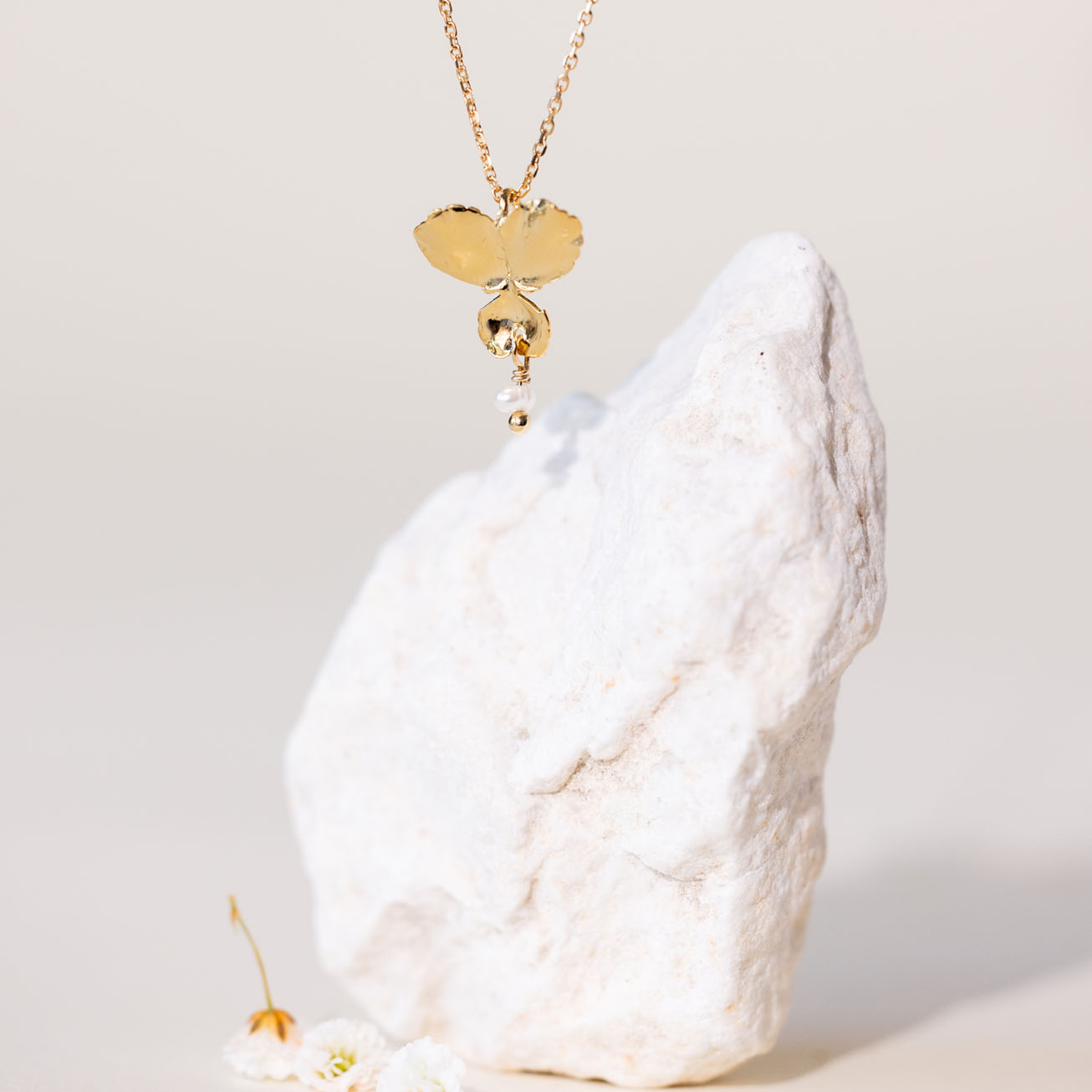 Collana viola del pensiero perla