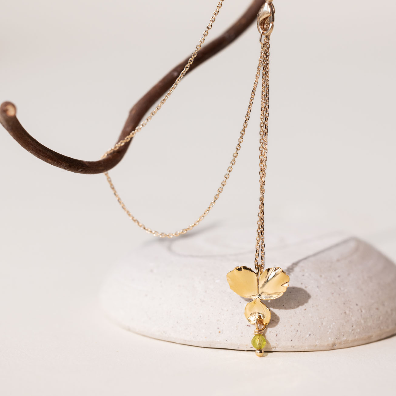 Collana viola del pensiero peridoto