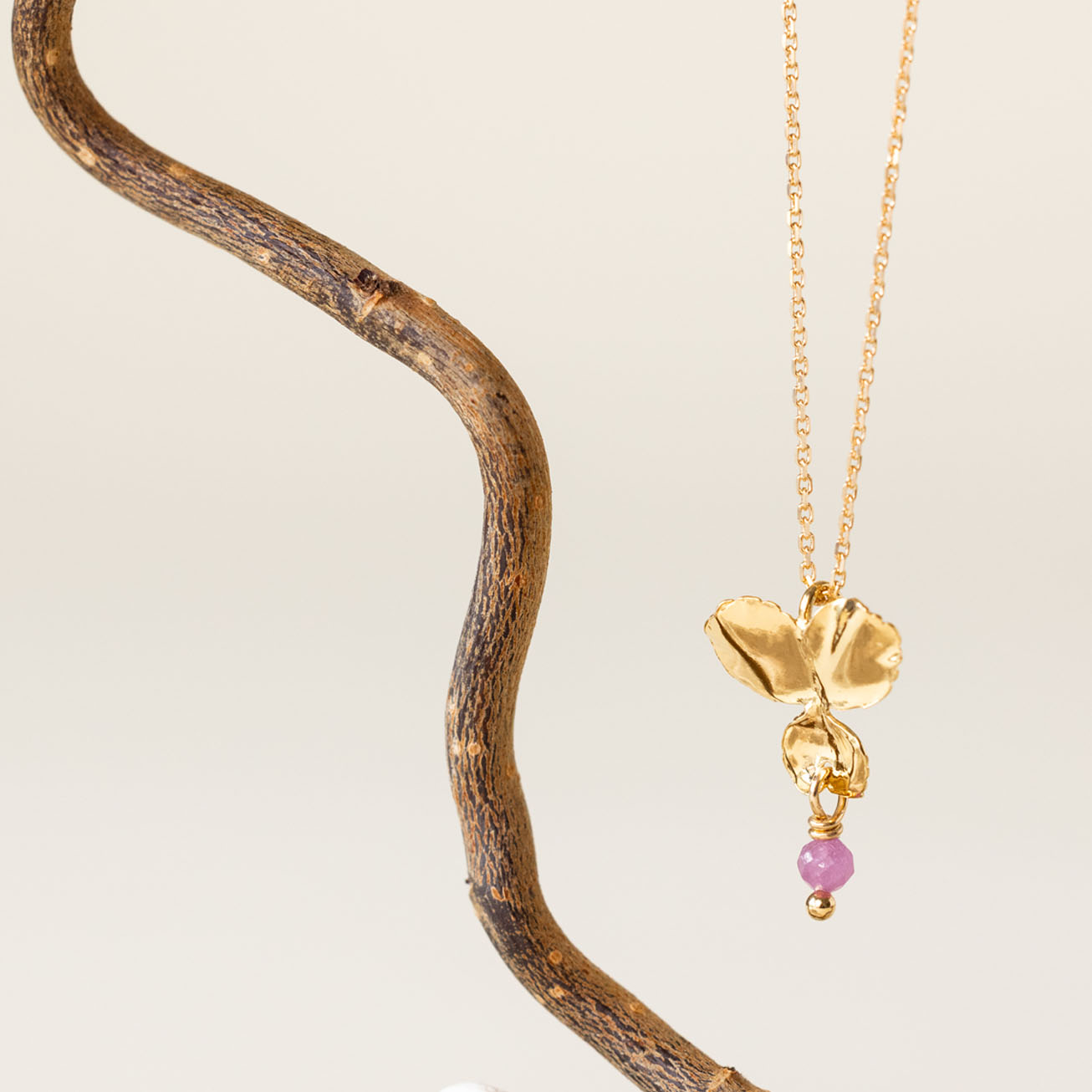 Collana viola del pensiero e tormalina rosa