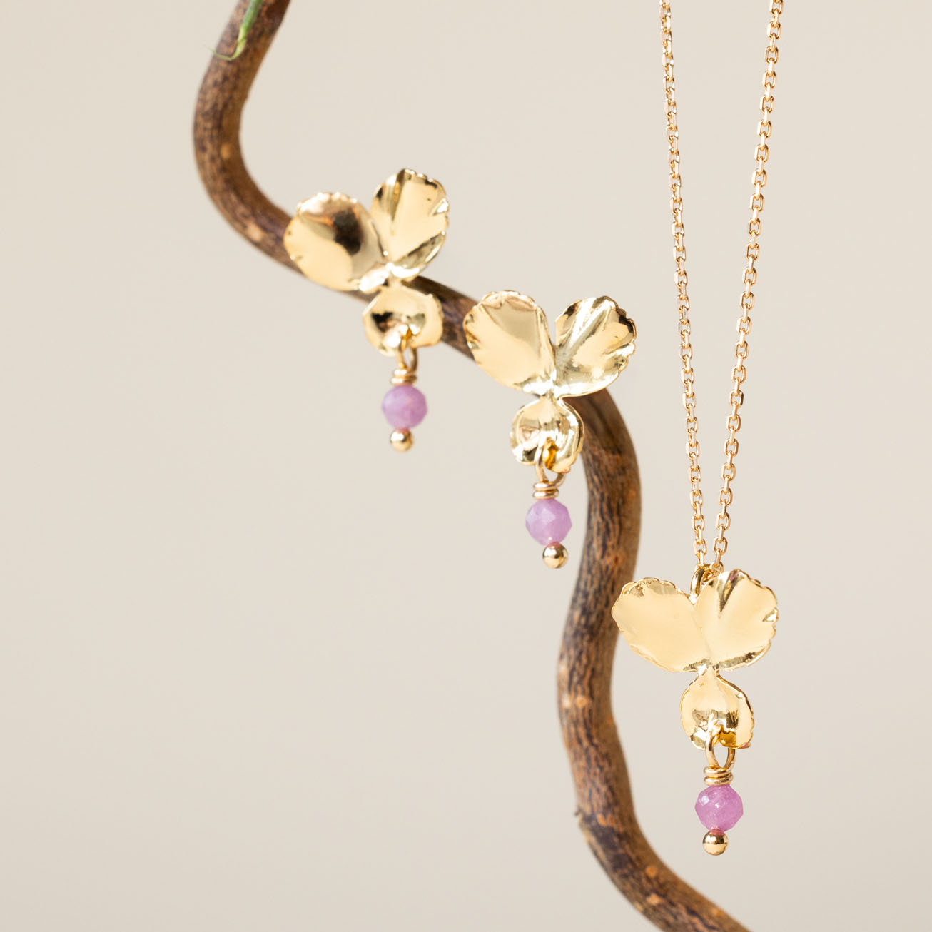 Collana viola del pensiero e tormalina rosa