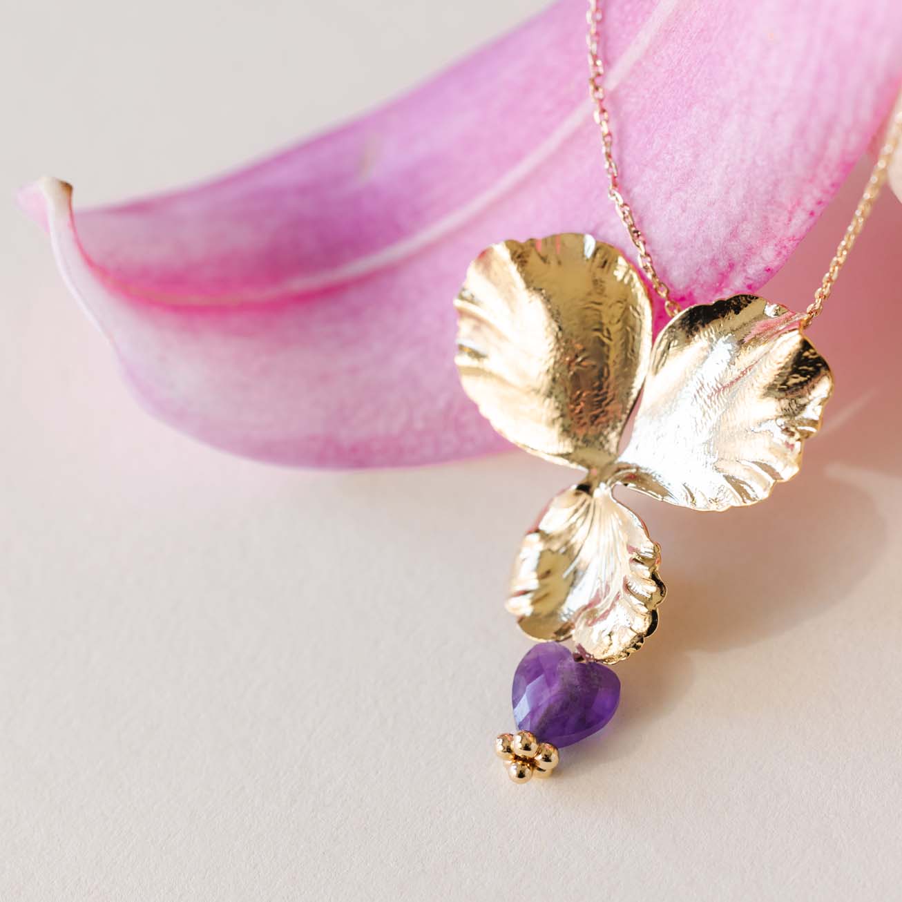 Collana viola del pensiero cuore ametista