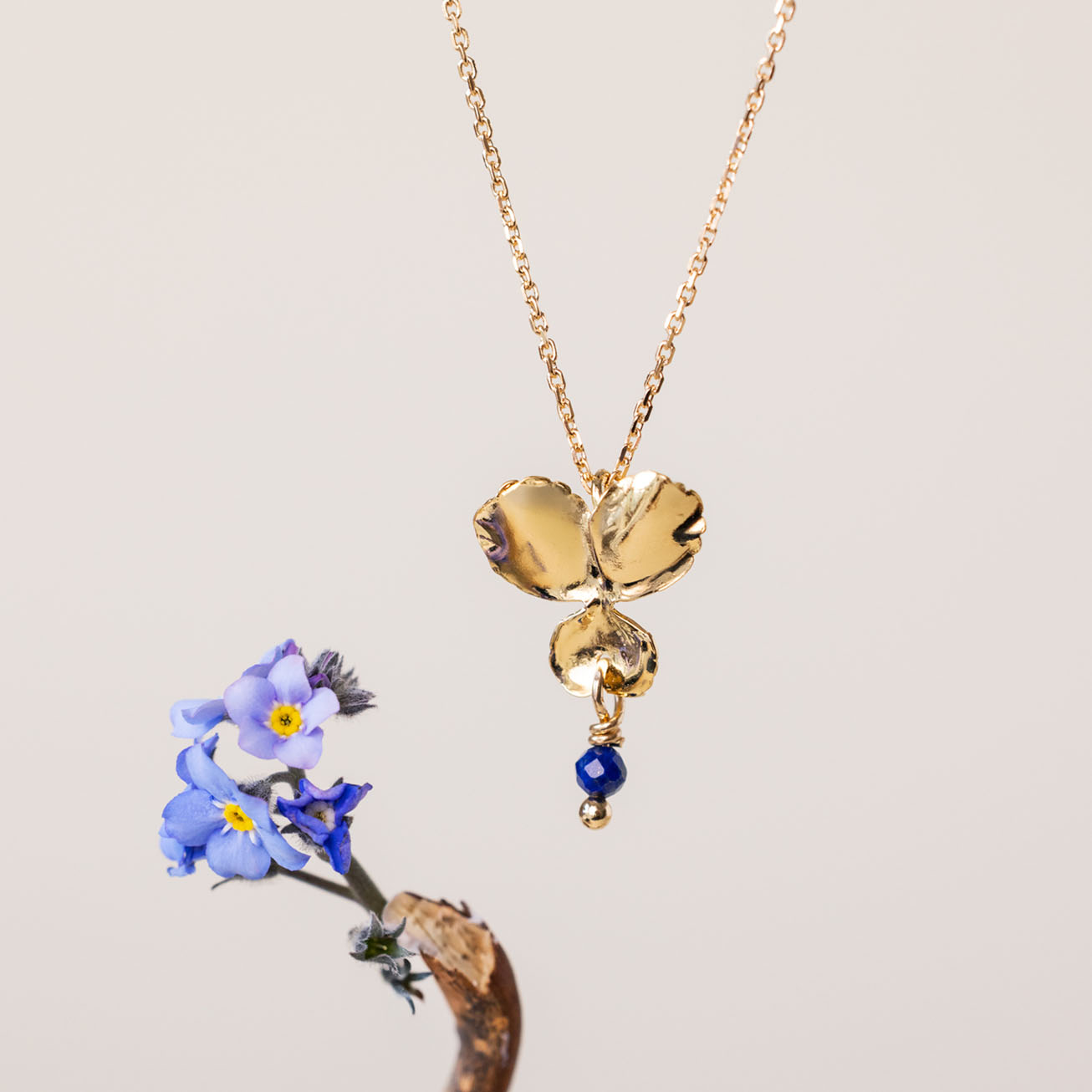 Collana viola del pensiero lapislazzuli