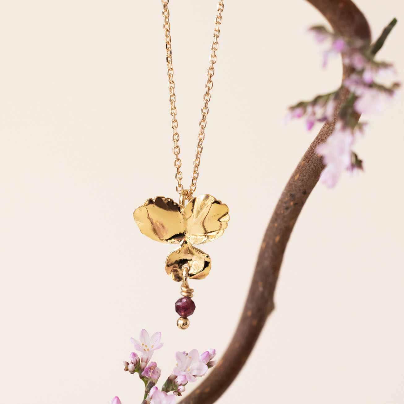 Collana viola del pensiero granato