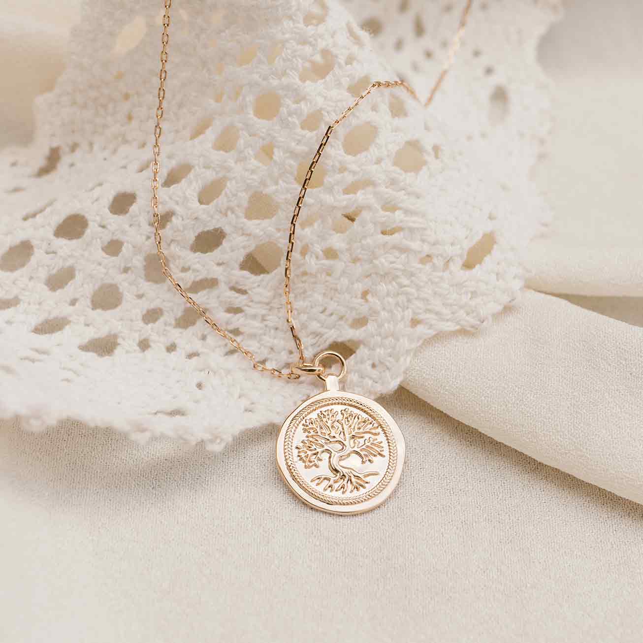 Collana bambino albero della vita in rilievo