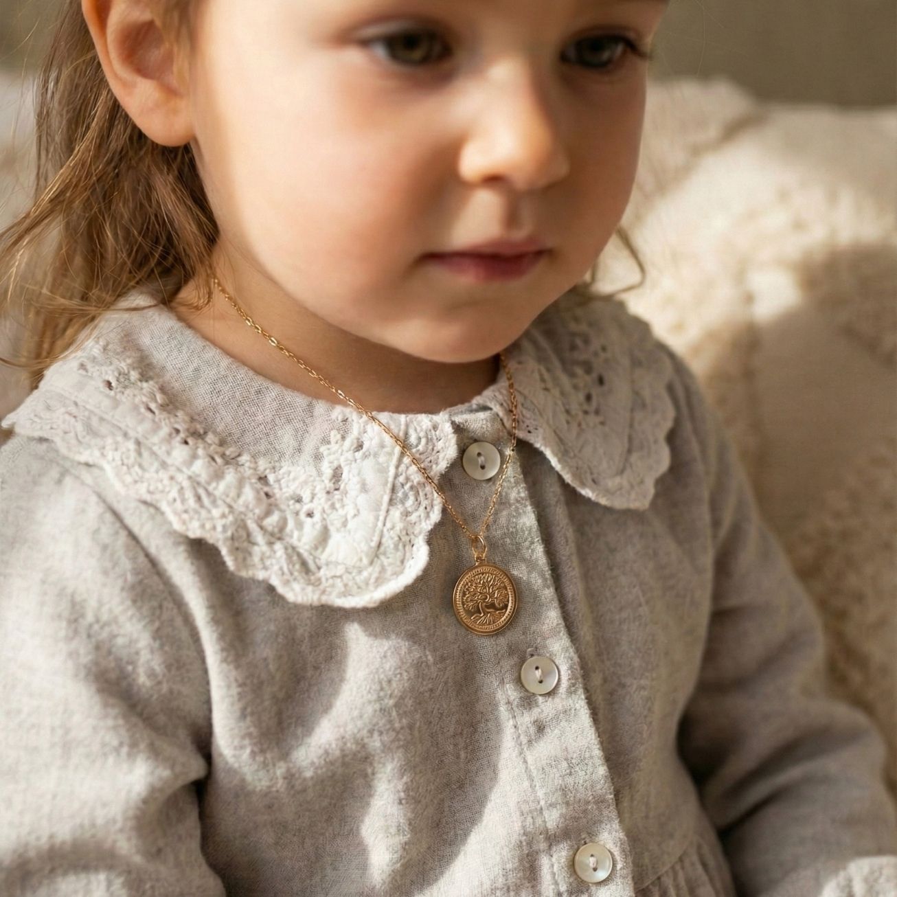 Collana bambino albero della vita in rilievo